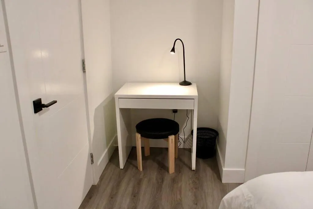 2Bdr Stylish Comfort Parkside Vancouver Apartment