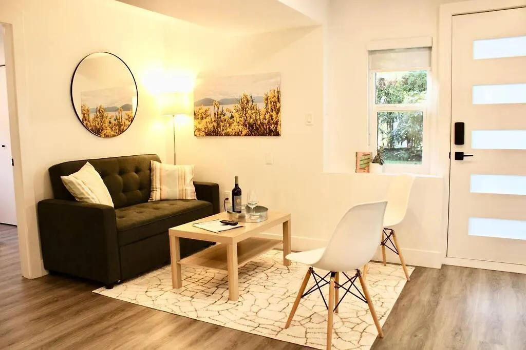 아파트 2Bdr Stylish Comfort Parkside 밴쿠버